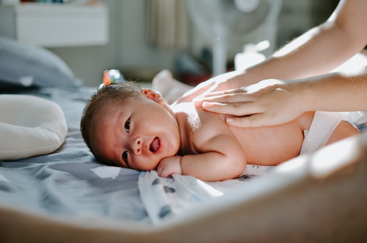 Cách Giúp Bé Đi Ngủ Đúng Giờ